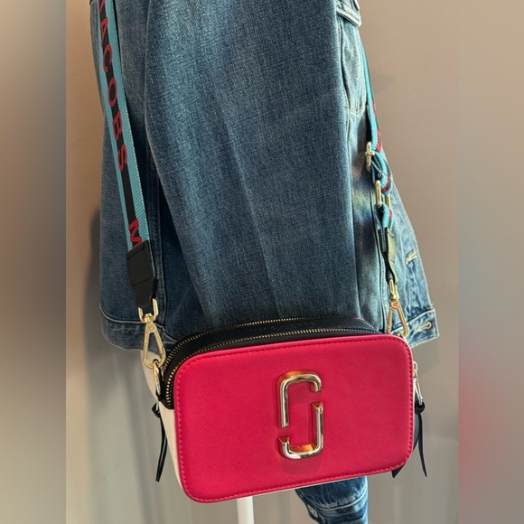 Marc Jacobs Snapshot | Very Good Condition - Picture 15 of 17